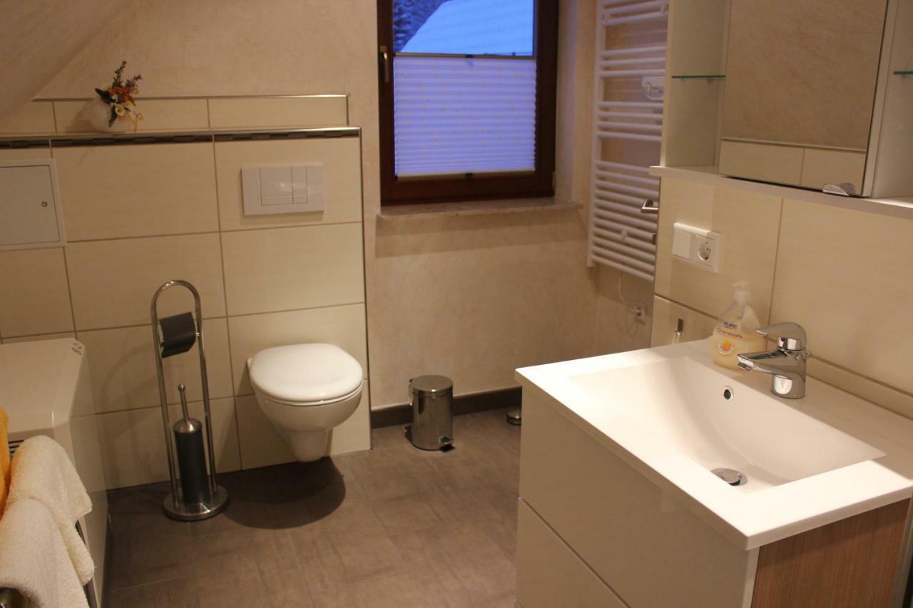 Ferienwohnung Nuessleshof Fambach エクステリア 写真
