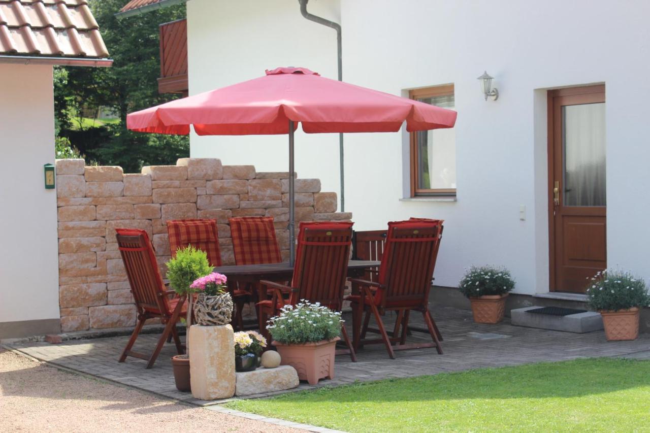Ferienwohnung Nuessleshof Fambach エクステリア 写真